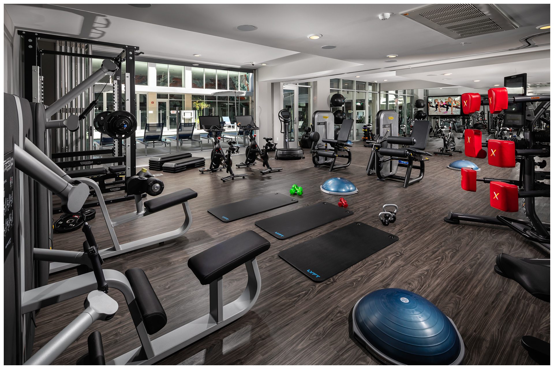 GYM AV PROVISIONSGym Audio & TV & WiFi. Audio Video provisions are controlled via an in-room wall-mounted iPad and remotely from leasing office iPad.
